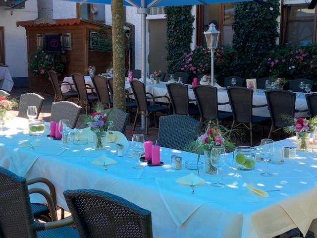 Restaurant-Café-Pension Himmel Landshut Esterno foto